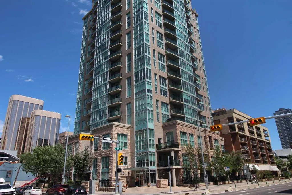 788 12 Avenue SW, #706