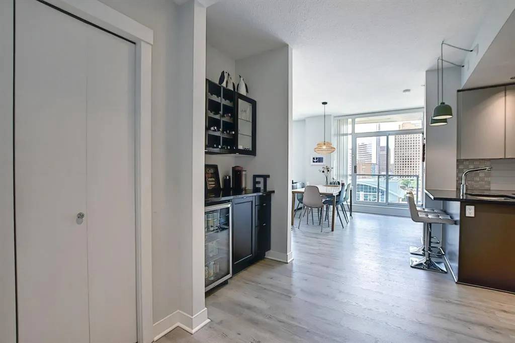 788 12 Avenue SW, #706