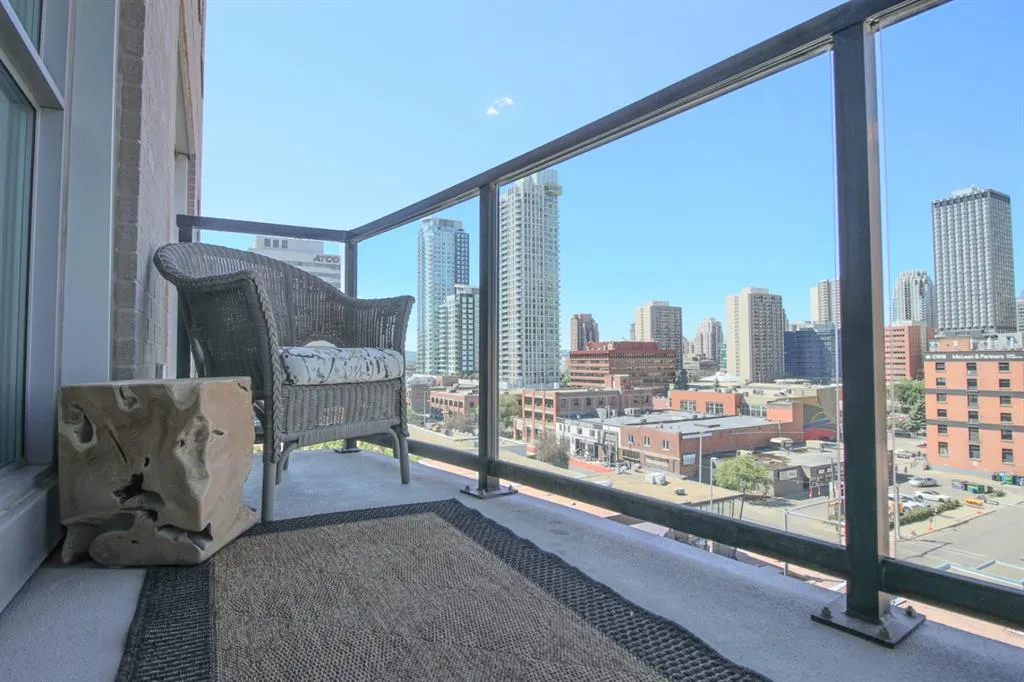788 12 Avenue SW, #706