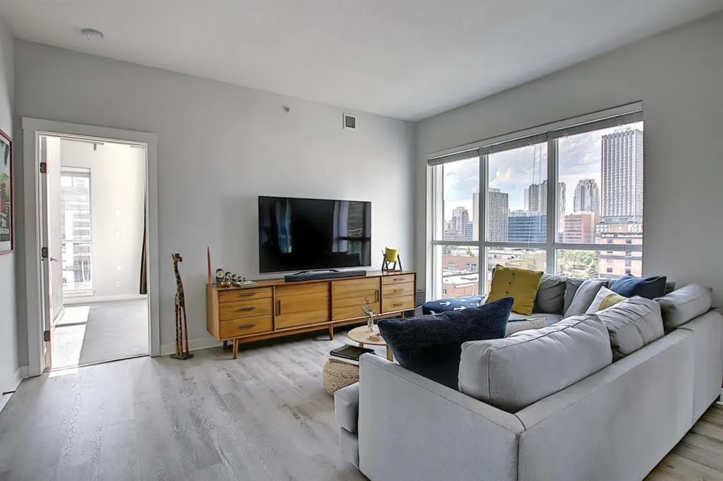 788 12 Avenue SW, #706
