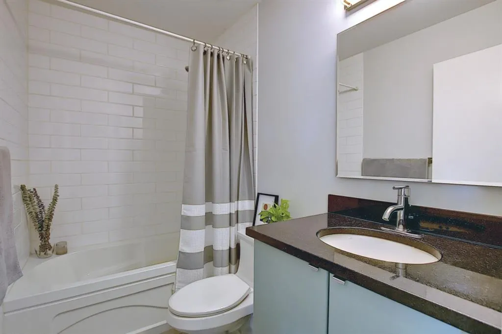 788 12 Avenue SW, #706
