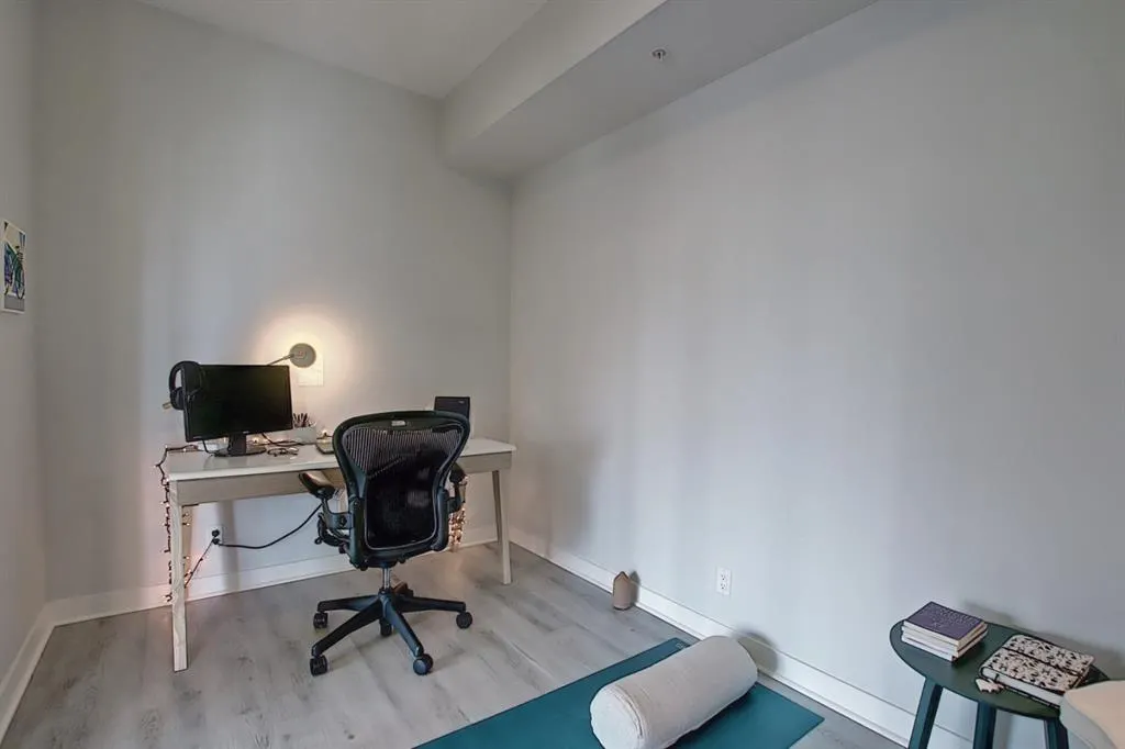 788 12 Avenue SW, #706