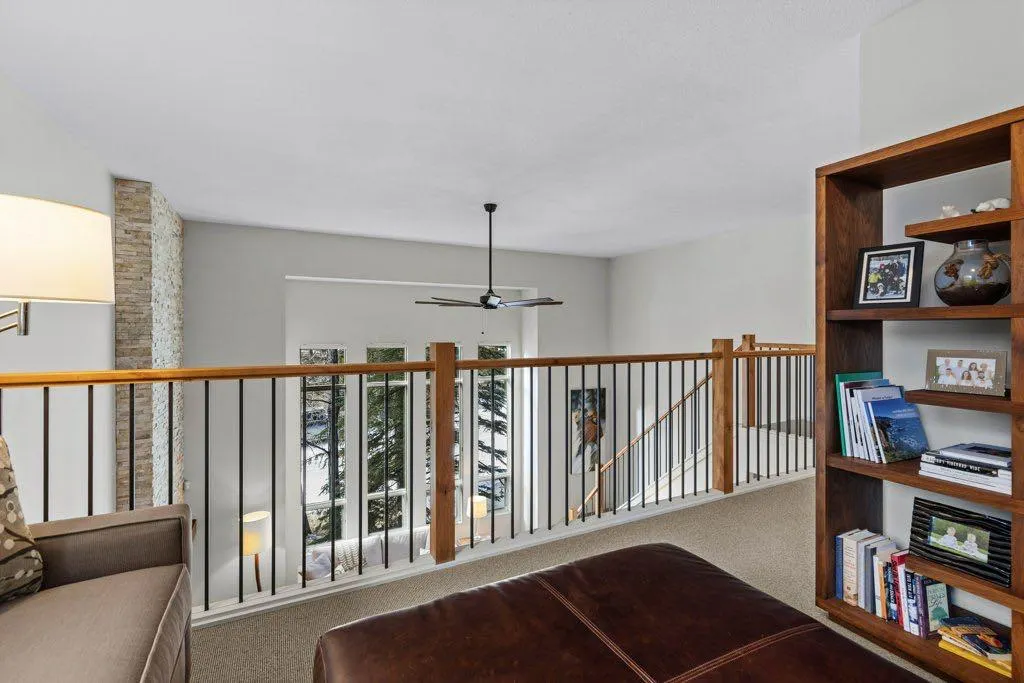 136 Silvertip Ridge, #4