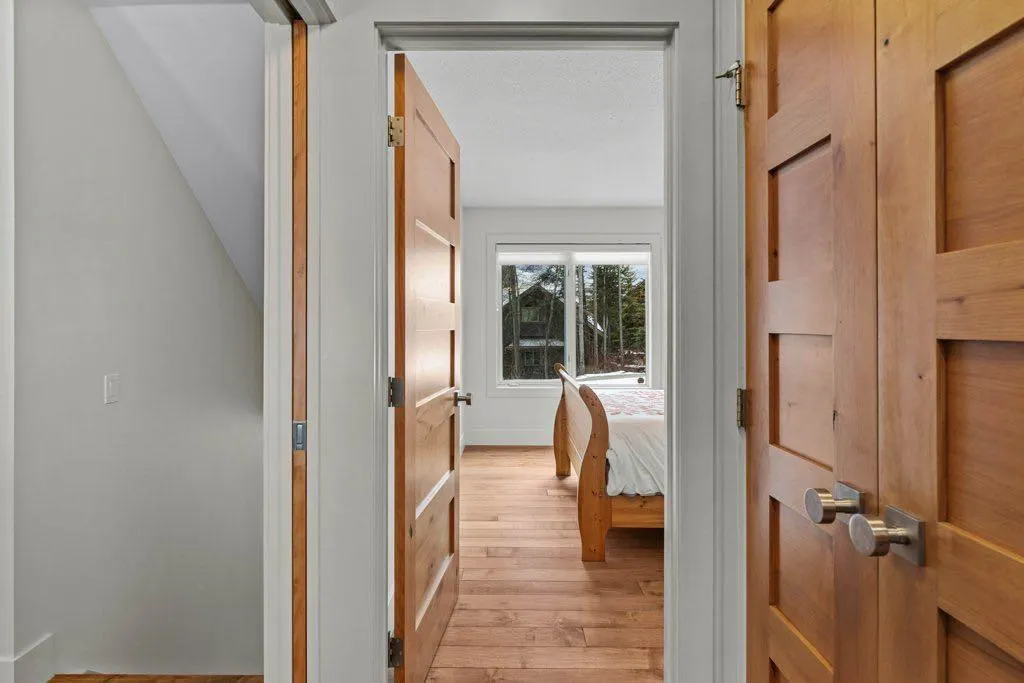 136 Silvertip Ridge, #4