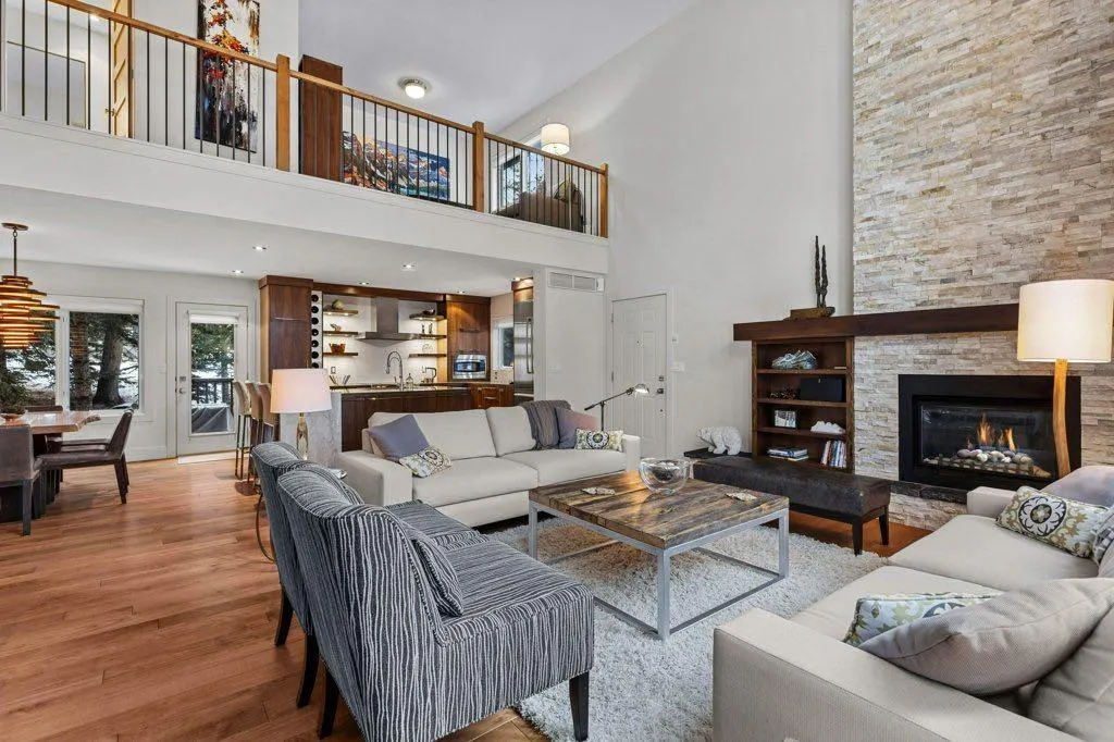 136 Silvertip Ridge, #4