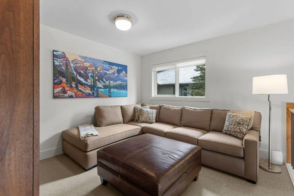 136 Silvertip Ridge, #4