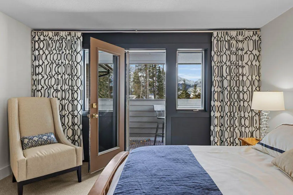 136 Silvertip Ridge, #4