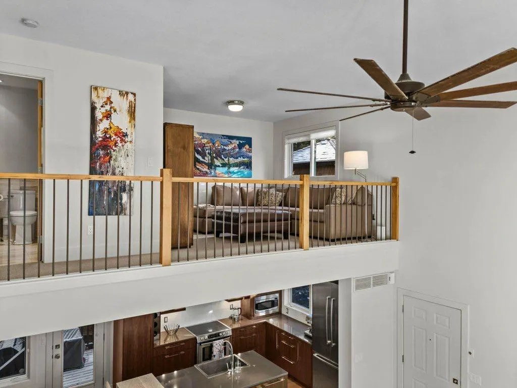 136 Silvertip Ridge, #4