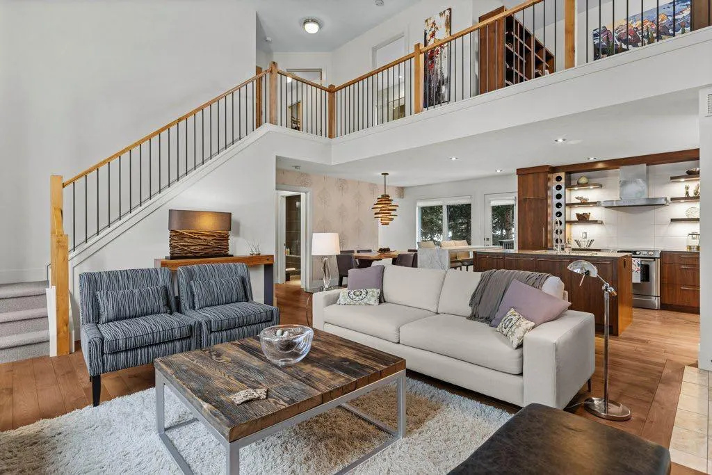 136 Silvertip Ridge, #4