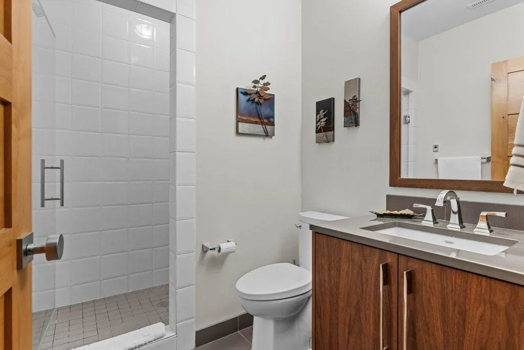 136 Silvertip Ridge, #4