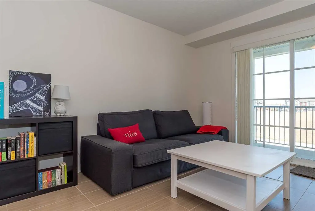 99 Copperstone Park SE, #1208