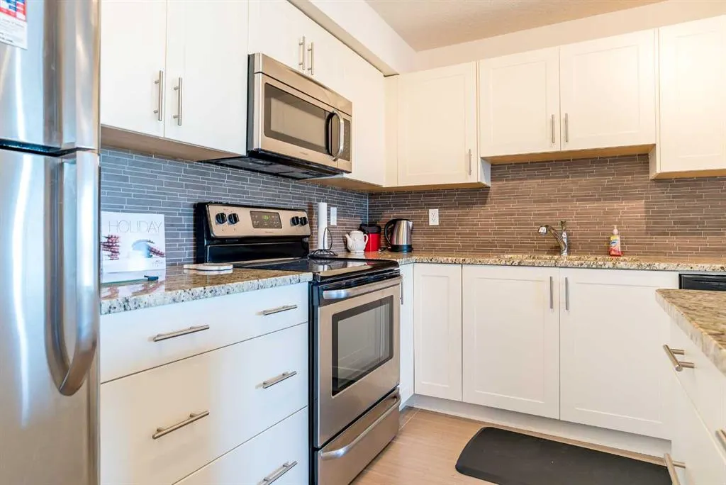 99 Copperstone Park SE, #1208