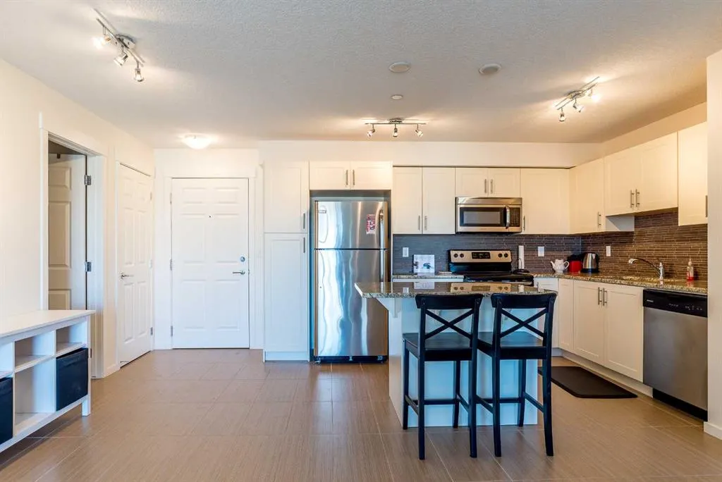 99 Copperstone Park SE, #1208