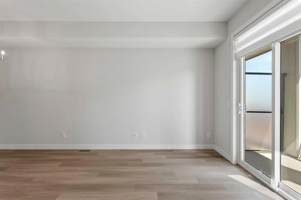 285 Chelsea Court, #114
