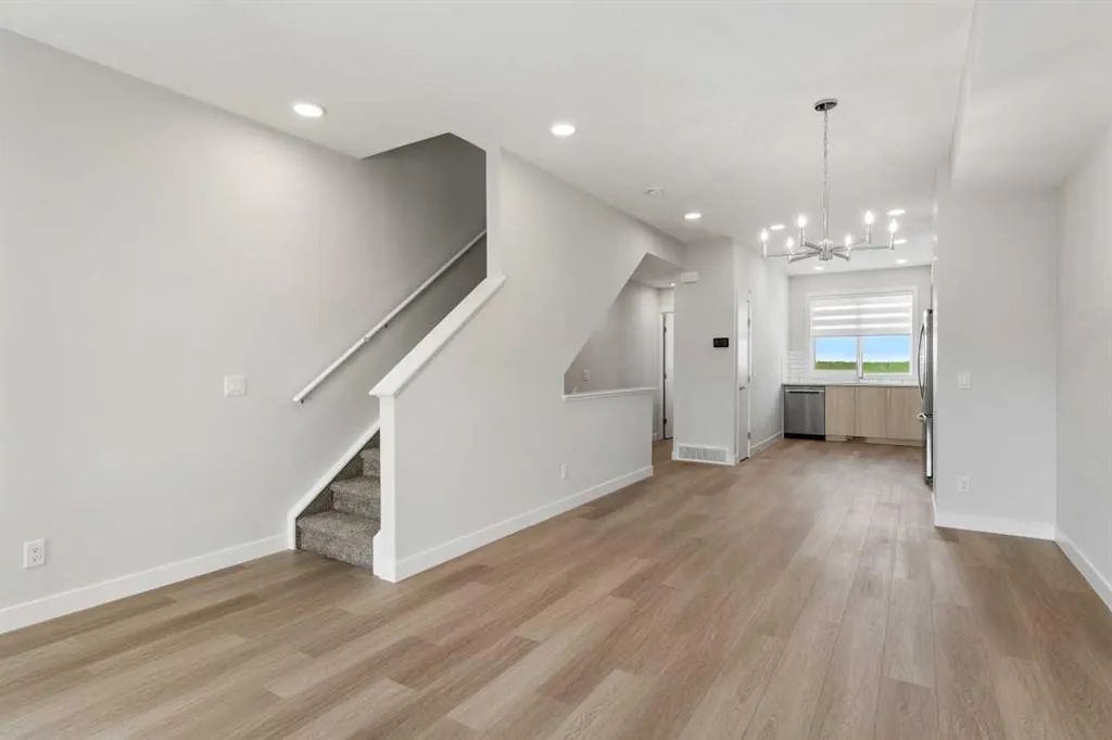 285 Chelsea Court, #114