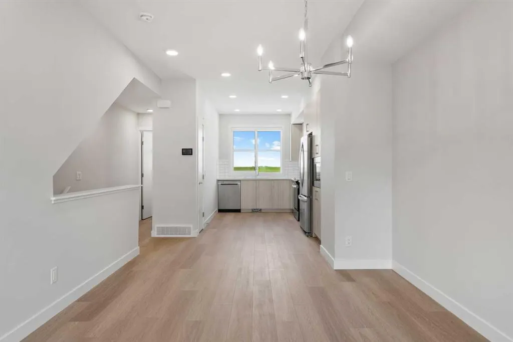 285 Chelsea Court, #114