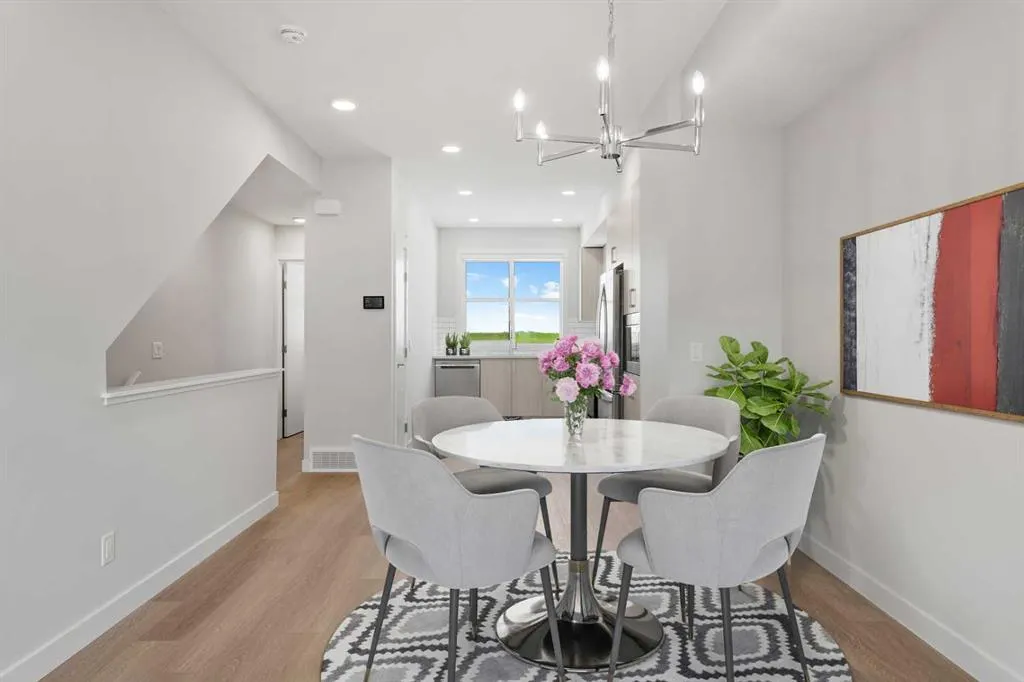 285 Chelsea Court, #114