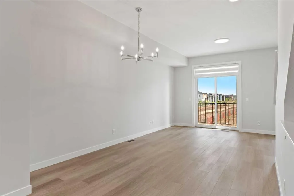 285 Chelsea Court, #114