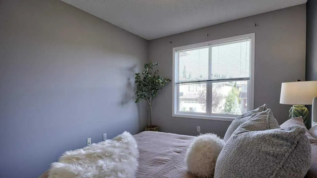 145 Tuscany Valley Green NW