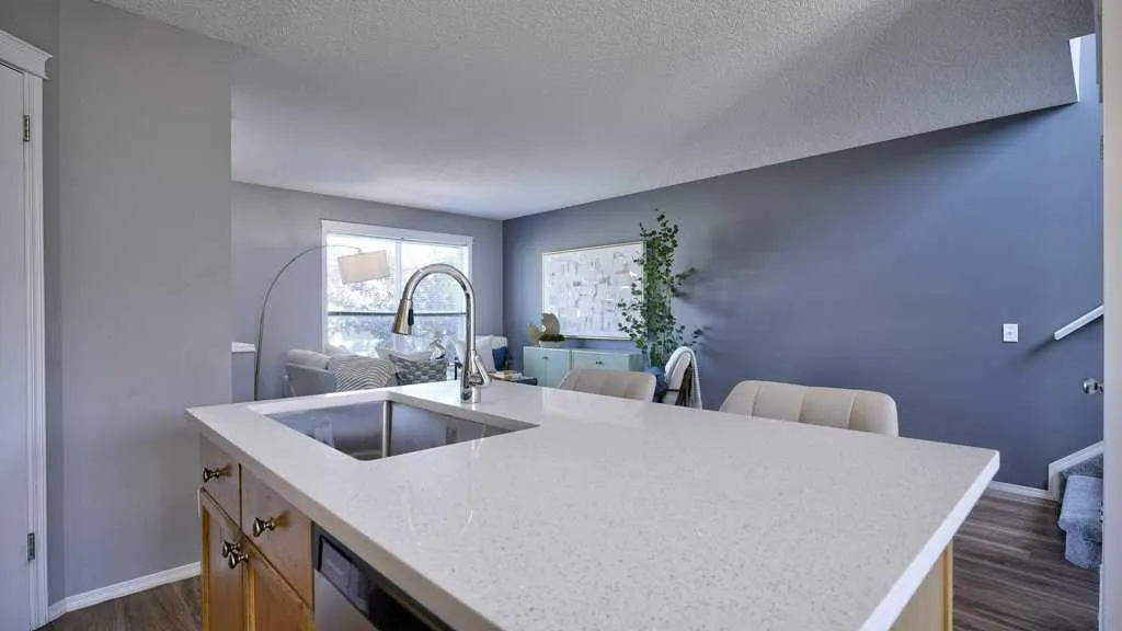 145 Tuscany Valley Green NW