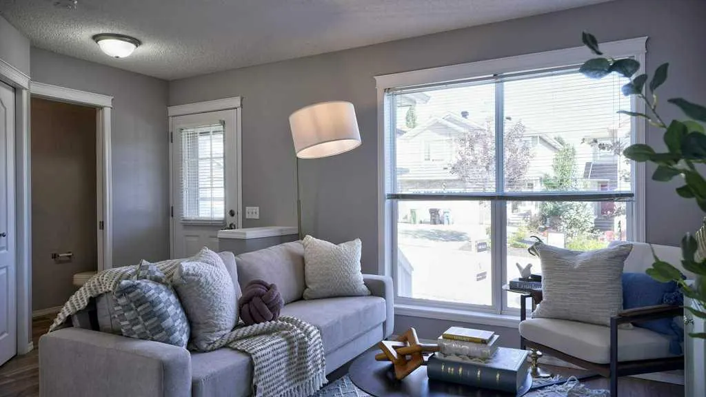 145 Tuscany Valley Green NW