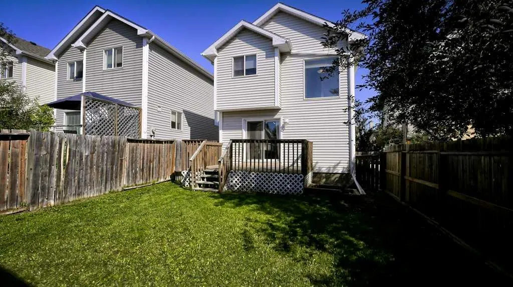 145 Tuscany Valley Green NW