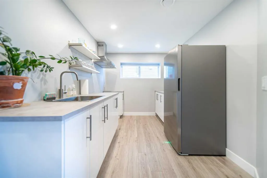 27 Sunset Park