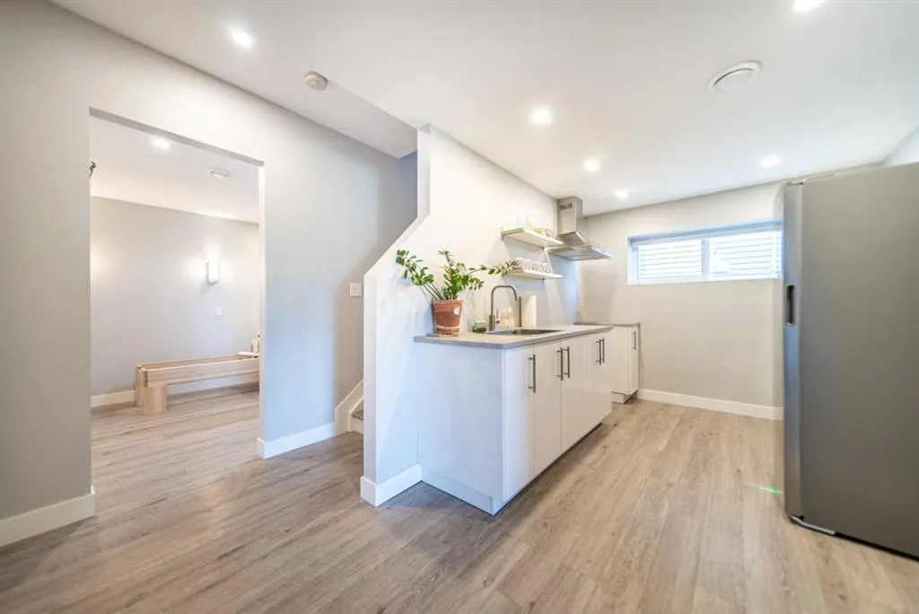 27 Sunset Park