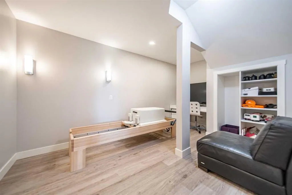 27 Sunset Park
