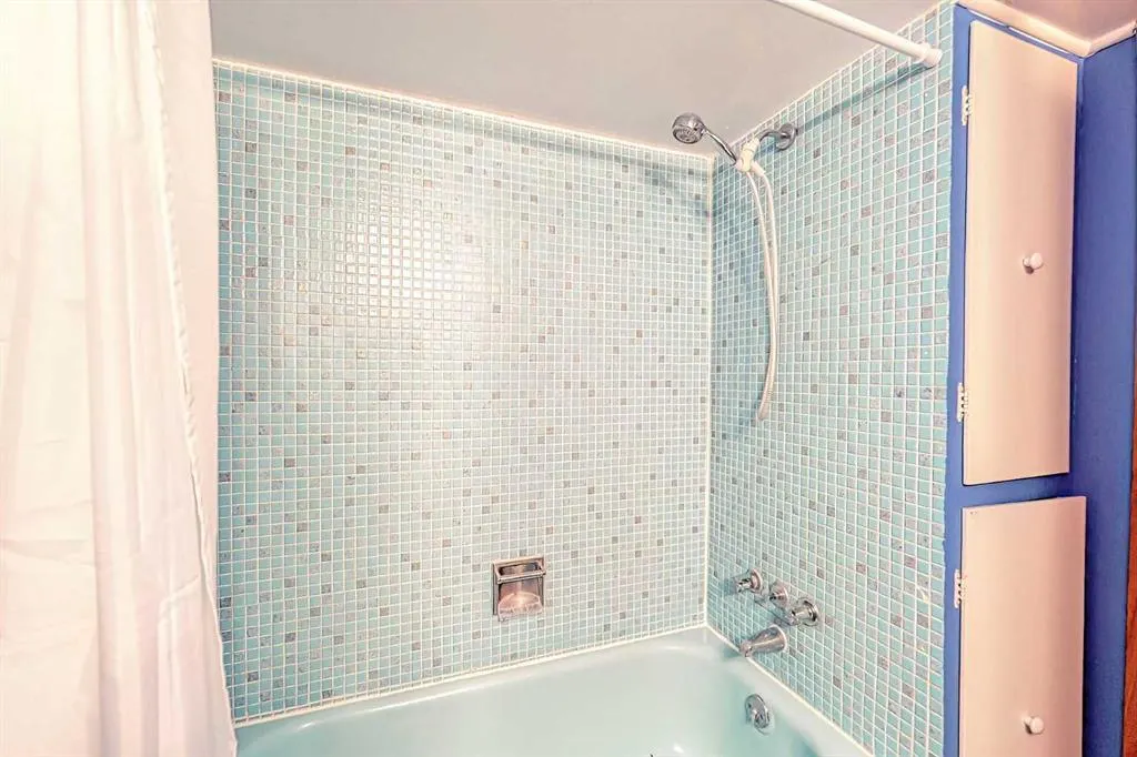 5007 Vallance Crescent NW