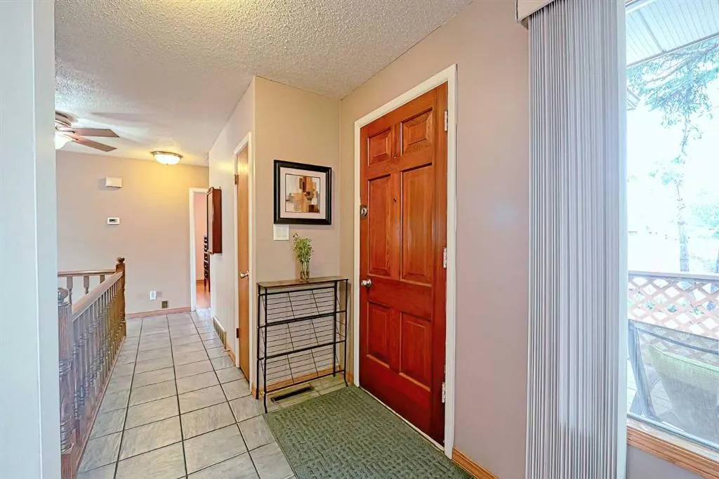 5007 Vallance Crescent NW
