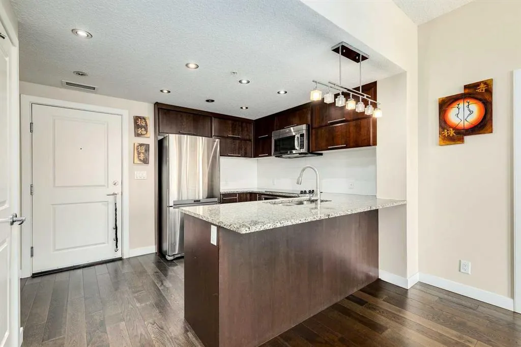 1110 3 Avenue NW, #707
