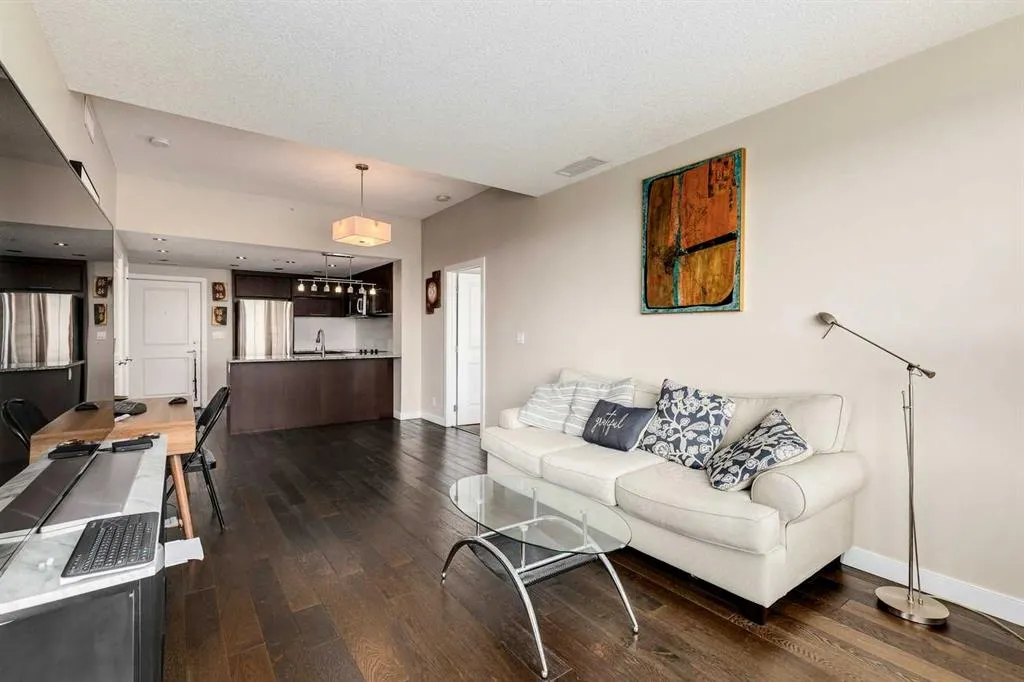 1110 3 Avenue NW, #707