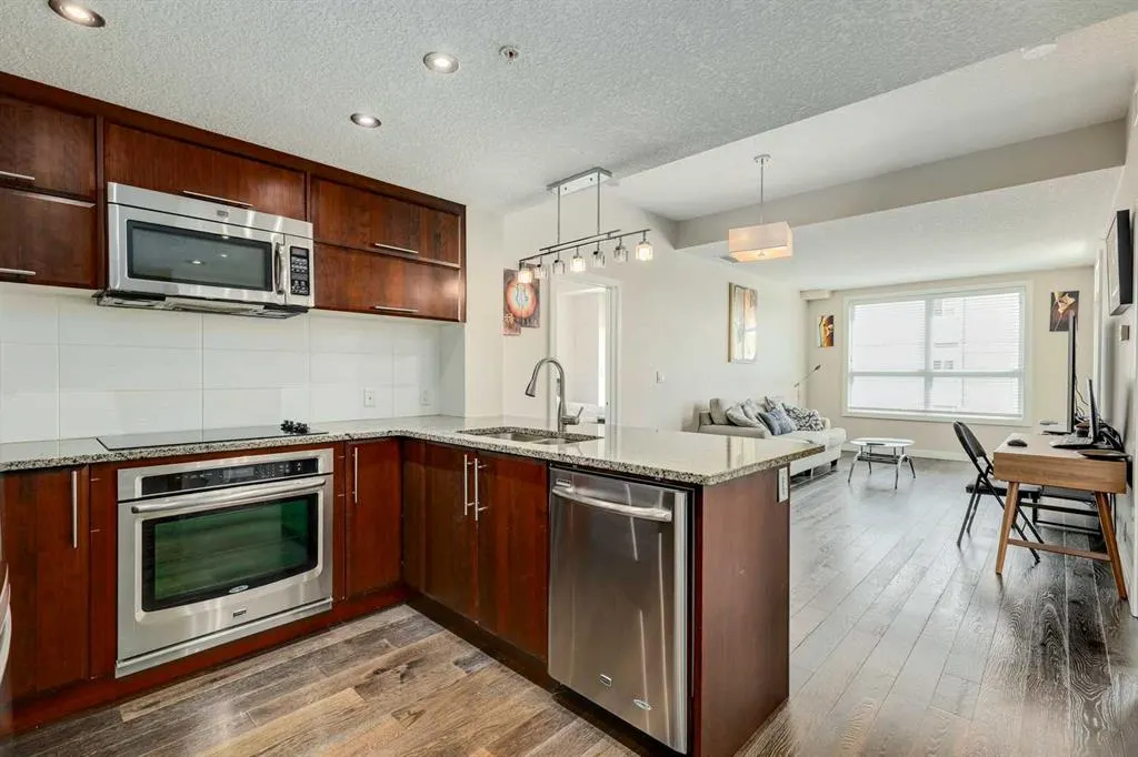 1110 3 Avenue NW, #707