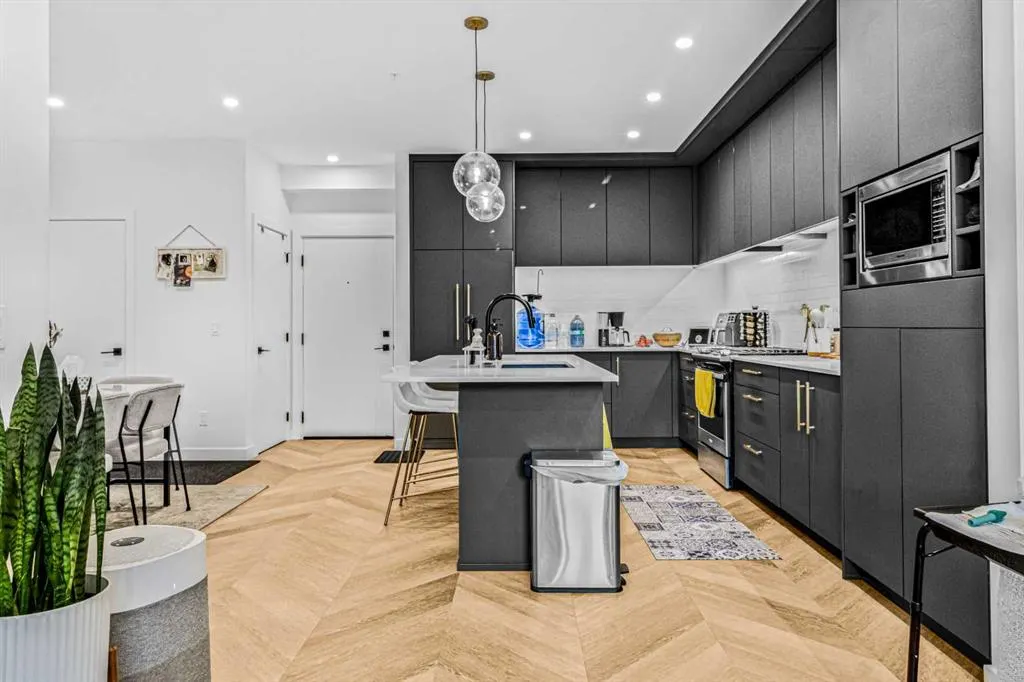 4275 Norford Avenue NW, #319