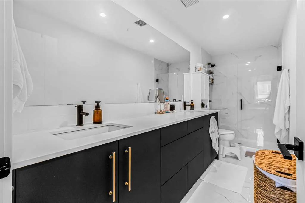 4275 Norford Avenue NW, #319