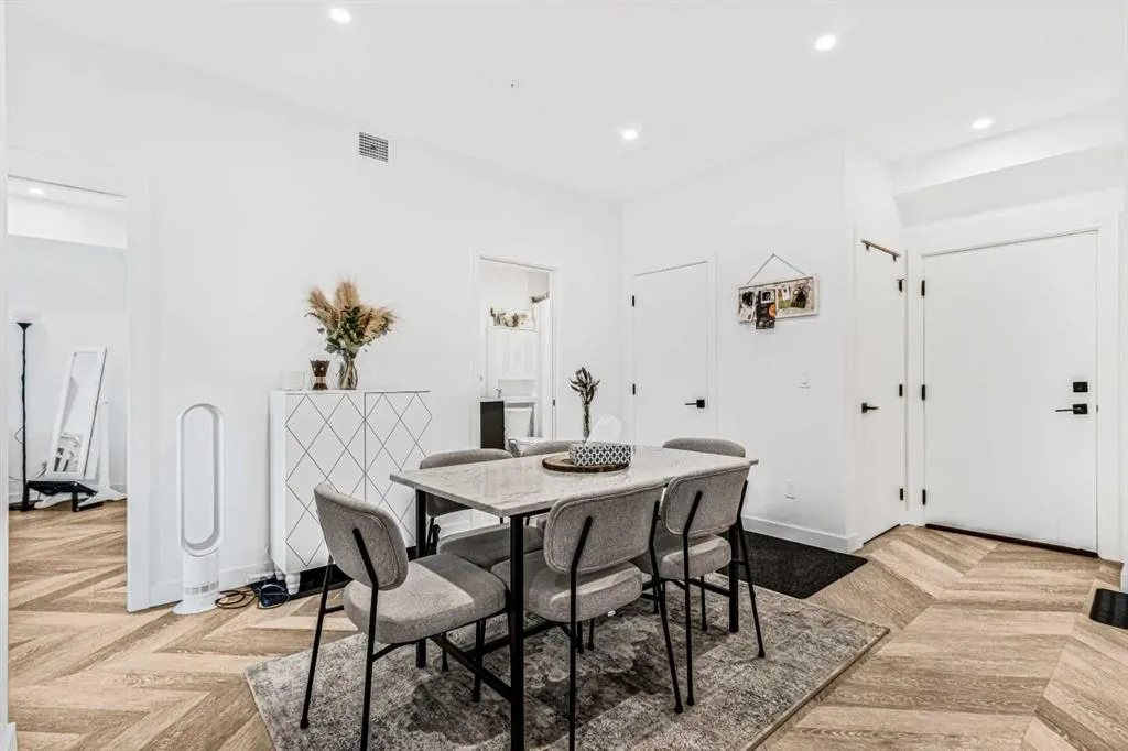 4275 Norford Avenue NW, #319