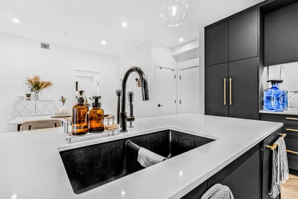 4275 Norford Avenue NW, #319