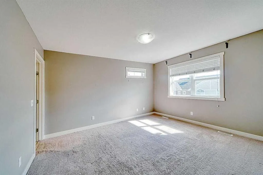 641 Skyview Ranch Grove NE