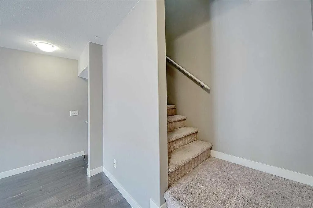 641 Skyview Ranch Grove NE