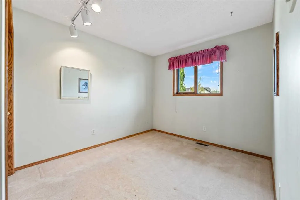 185 Lakeside Greens Drive