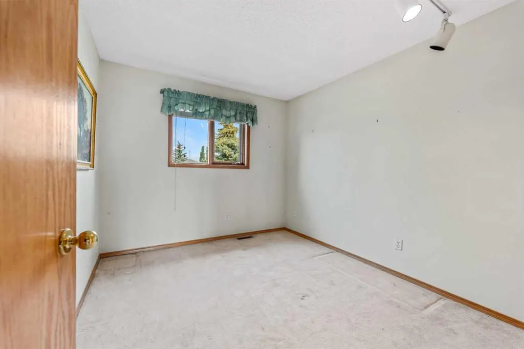 185 Lakeside Greens Drive