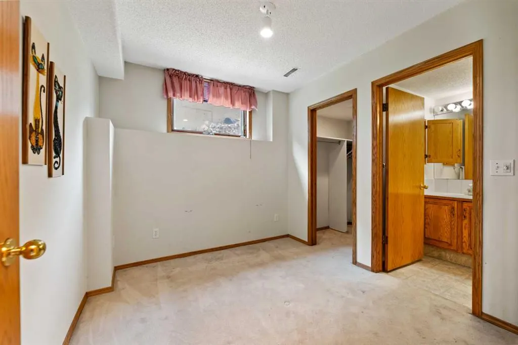 185 Lakeside Greens Drive