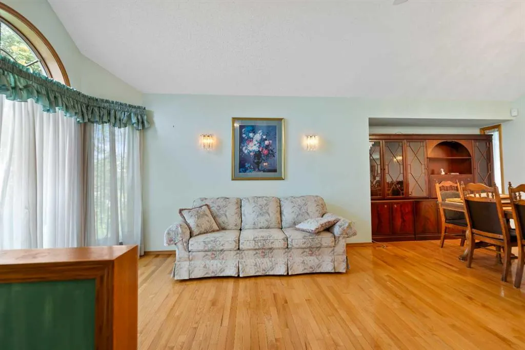 185 Lakeside Greens Drive