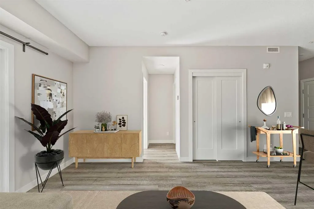 100 Auburn Meadows Manor SE, #206