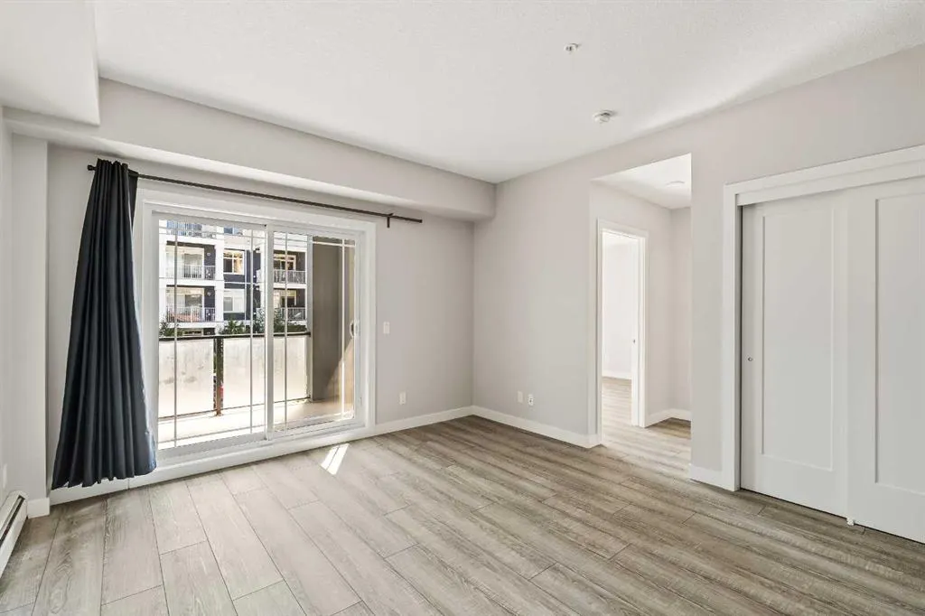 100 Auburn Meadows Manor SE, #206