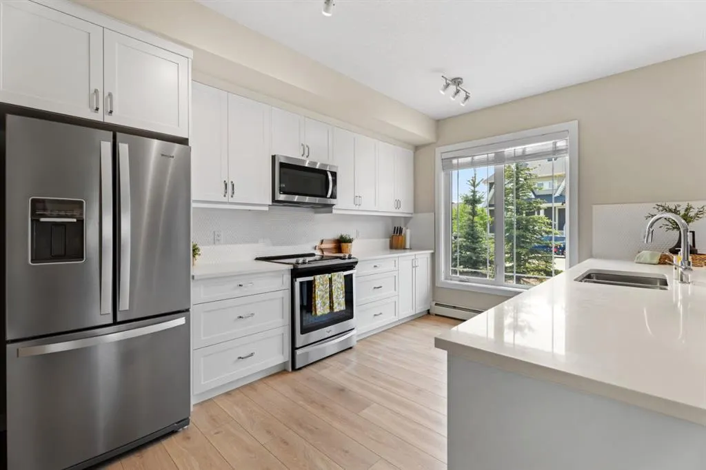 100 Auburn Meadows Manor SE, #111