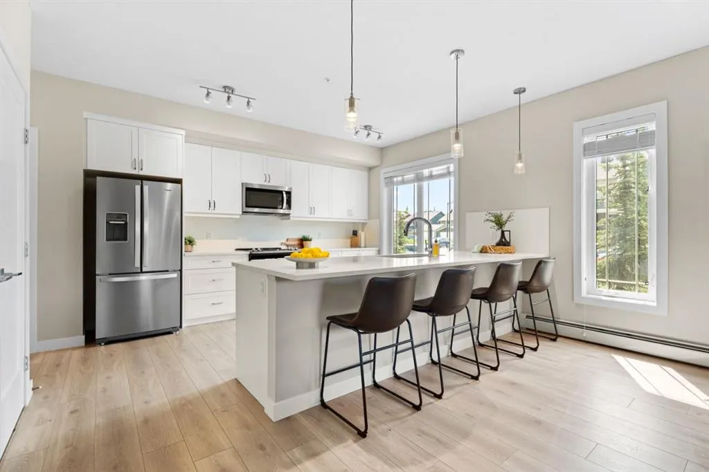 100 Auburn Meadows Manor SE, #111
