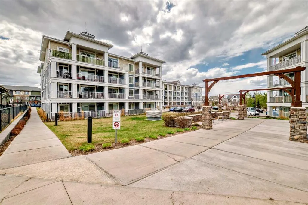 110 Auburn Meadows View SE, #110