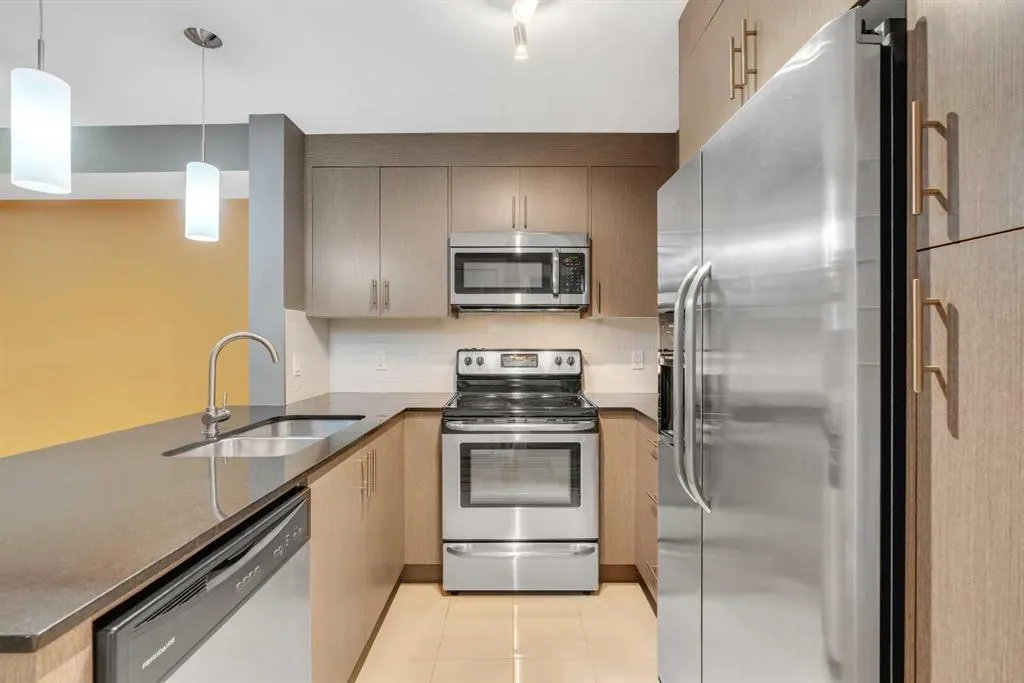 240 Skyview Ranch Road NE, #3103